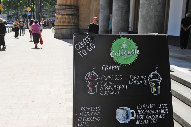 Первое кафе сети Coffeesta в Тбилиси