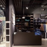  Lee & Wrangler (Jeans Gallery Group)